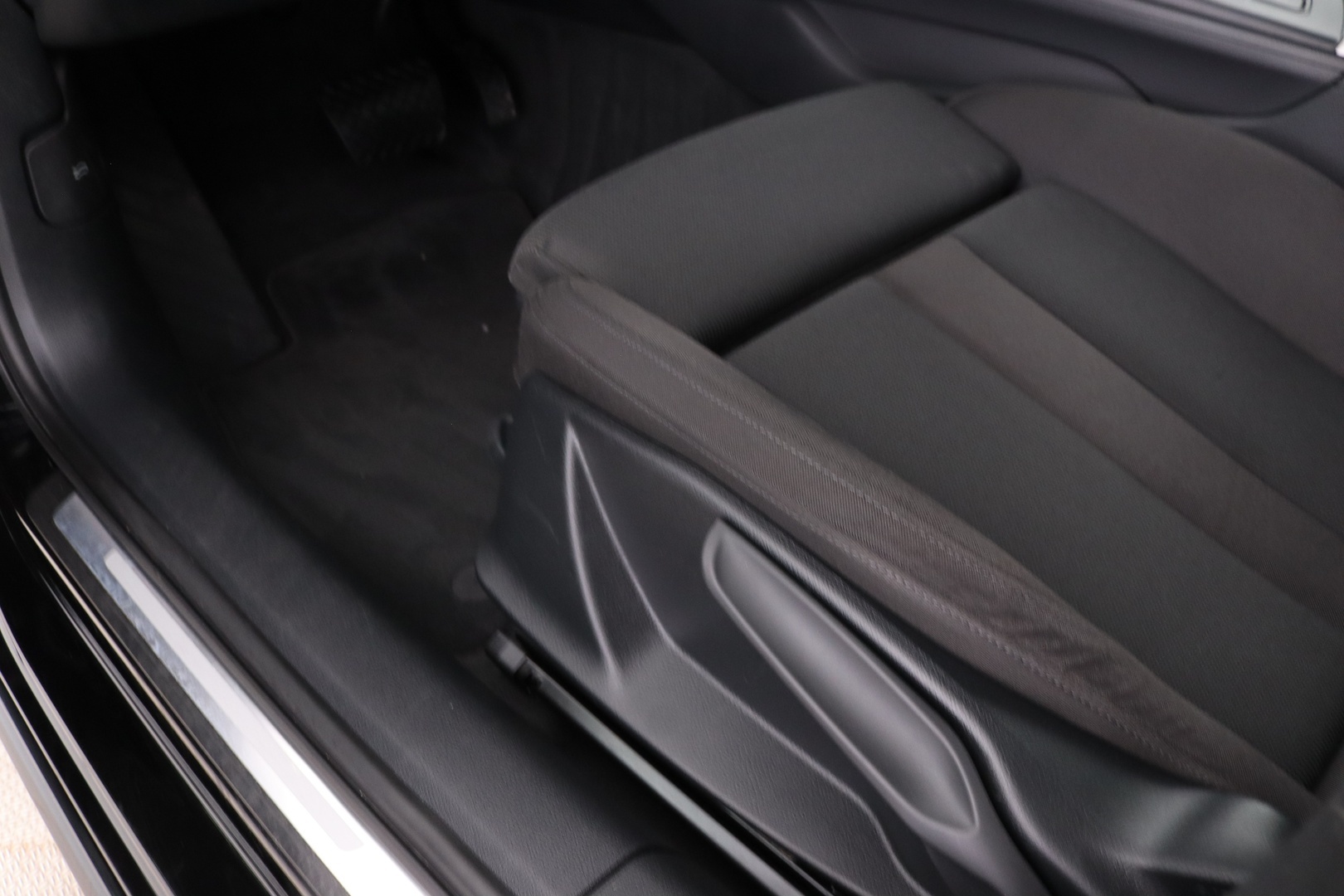 AUDI A4 2020