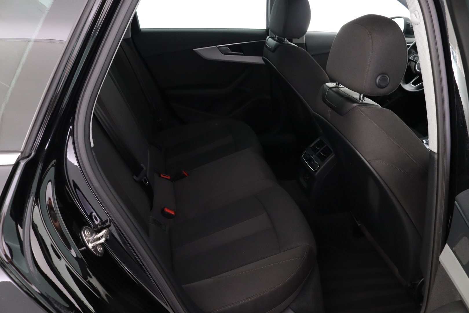 AUDI A4 2020