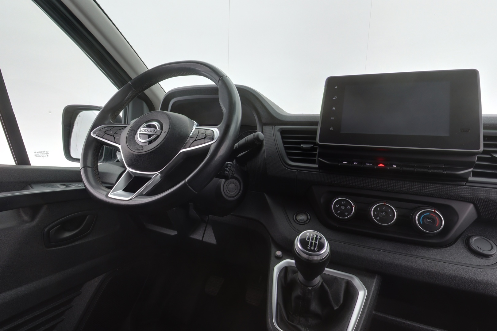 NISSAN Primastar 2022