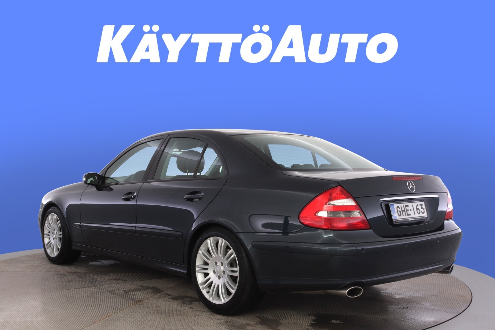 MERCEDES-BENZ E 2005