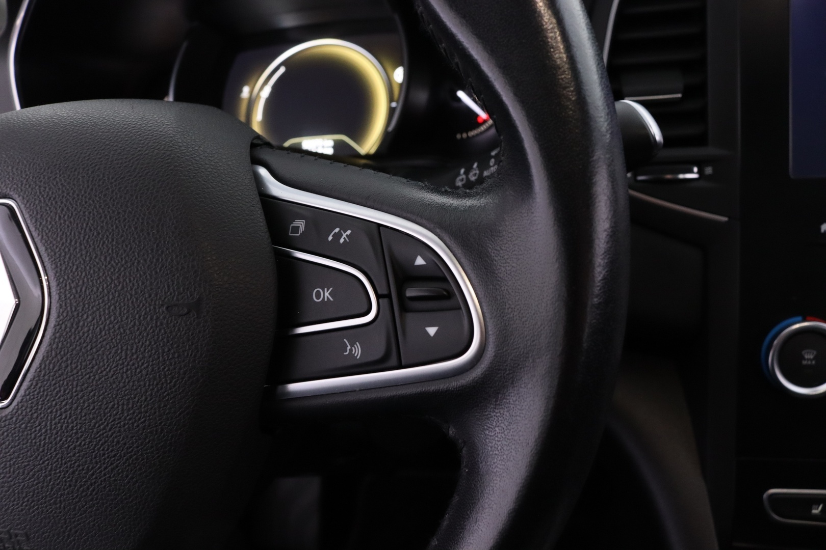 RENAULT Megane 19