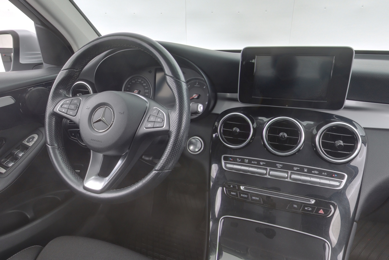 MERCEDES-BENZ GLC 12