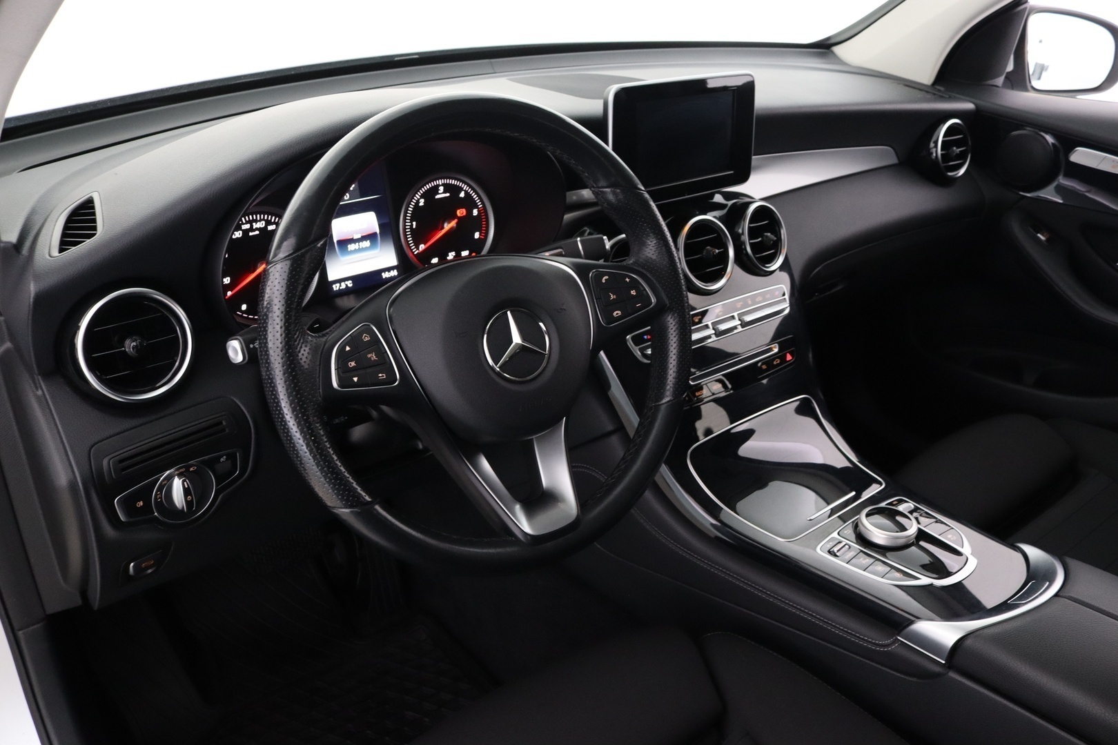 MERCEDES-BENZ GLC 15