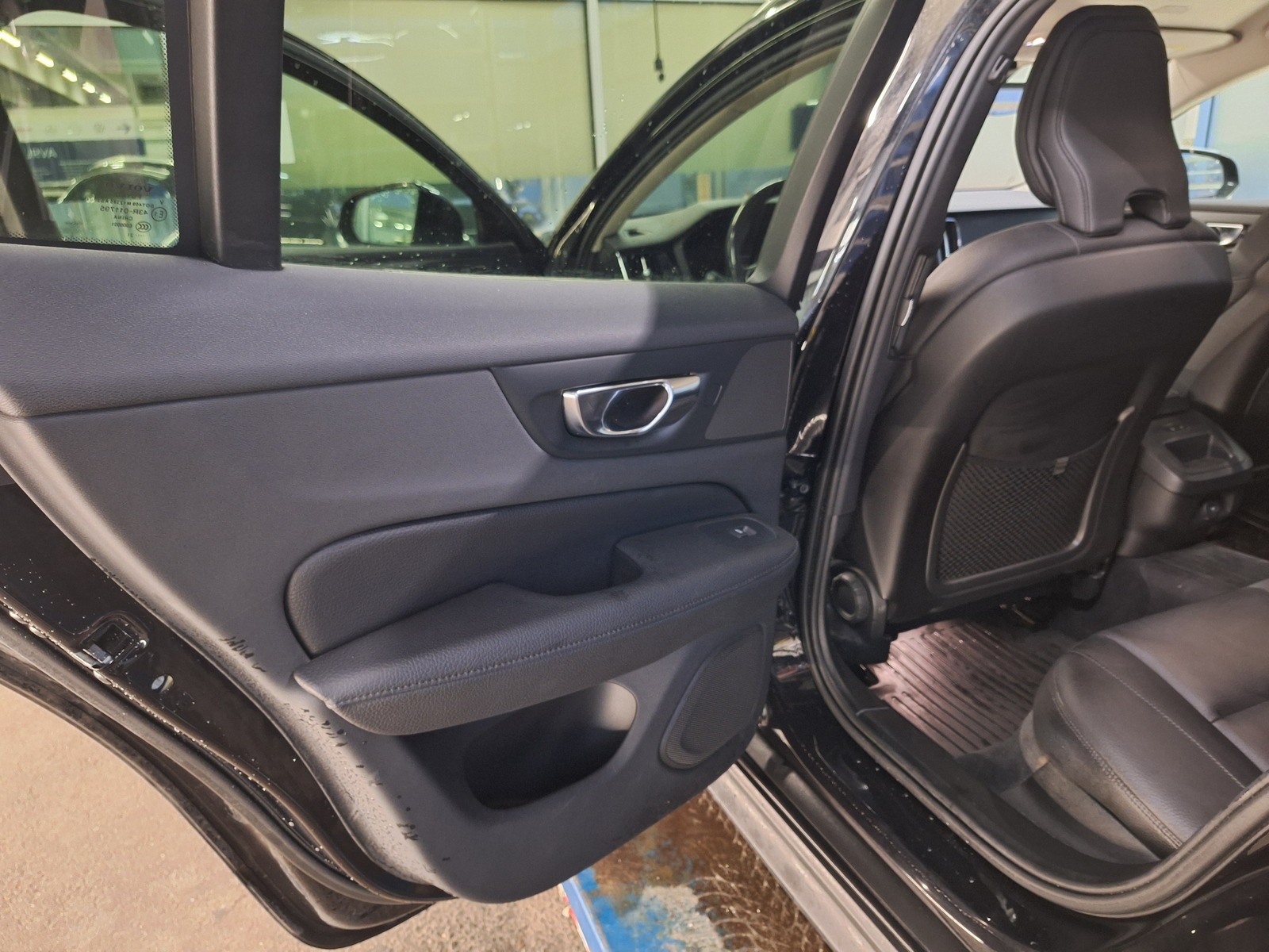 Volvo V60 Cross Country 2022