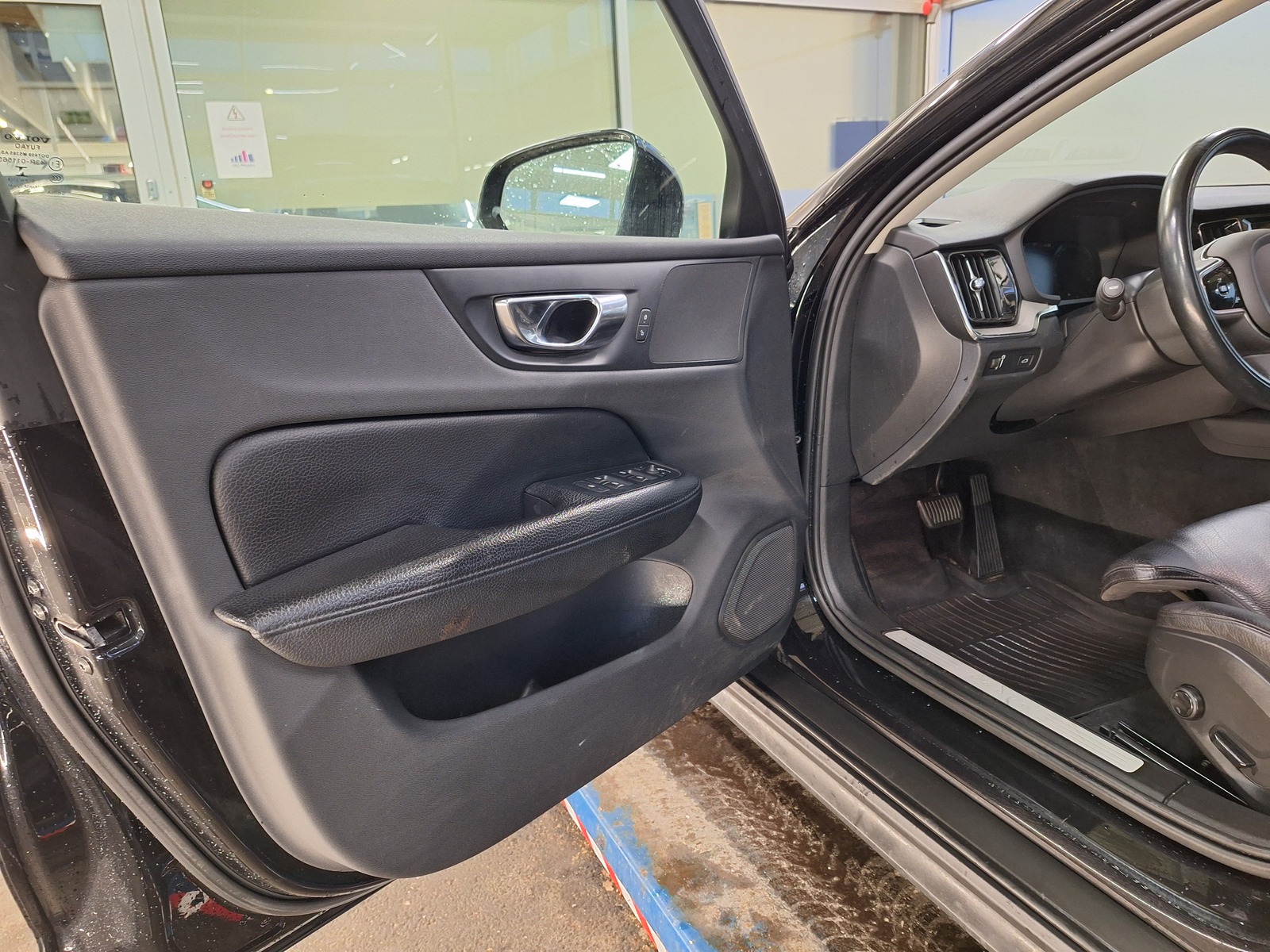 Volvo V60 Cross Country 2022