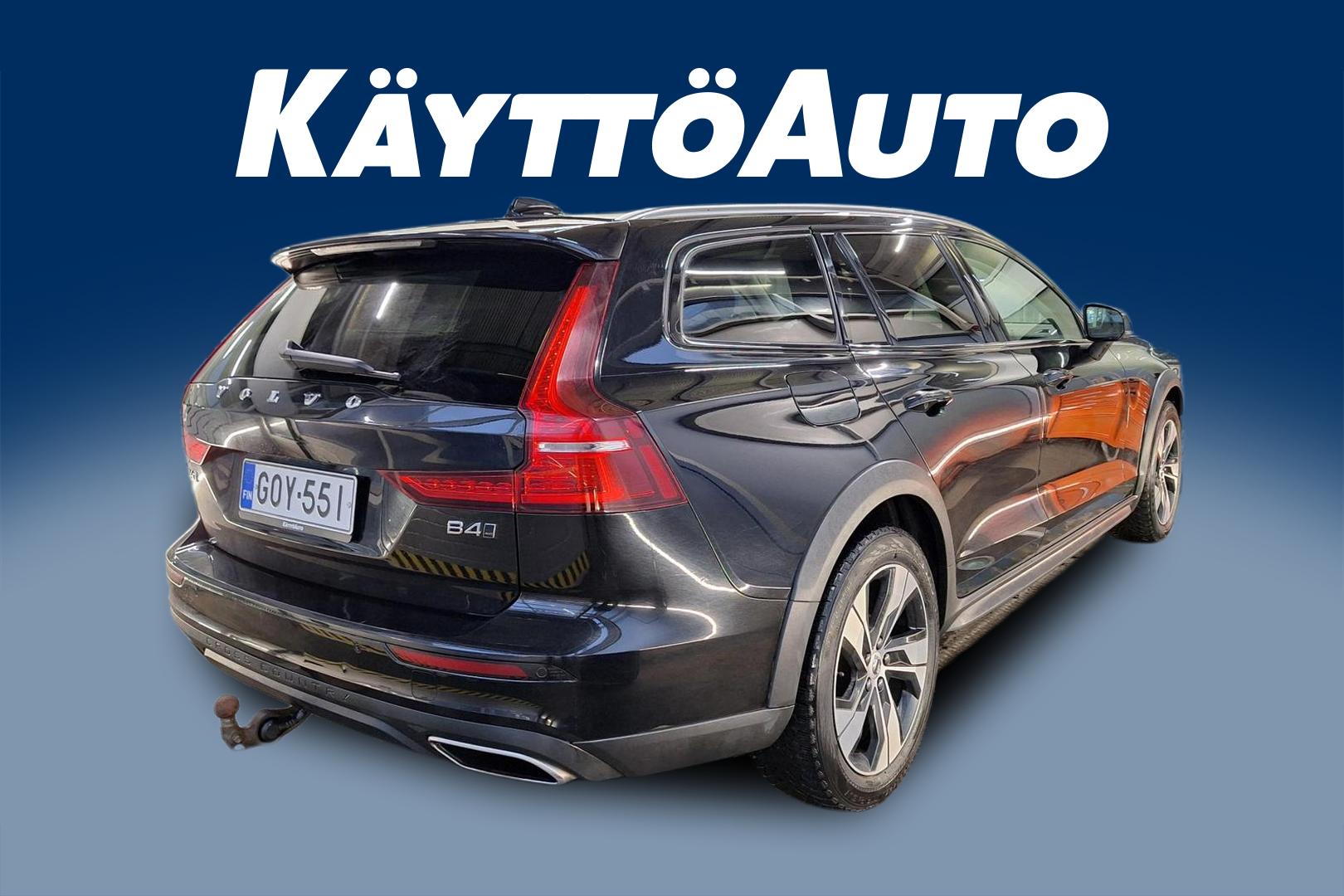 Volvo V60 Cross Country 2022