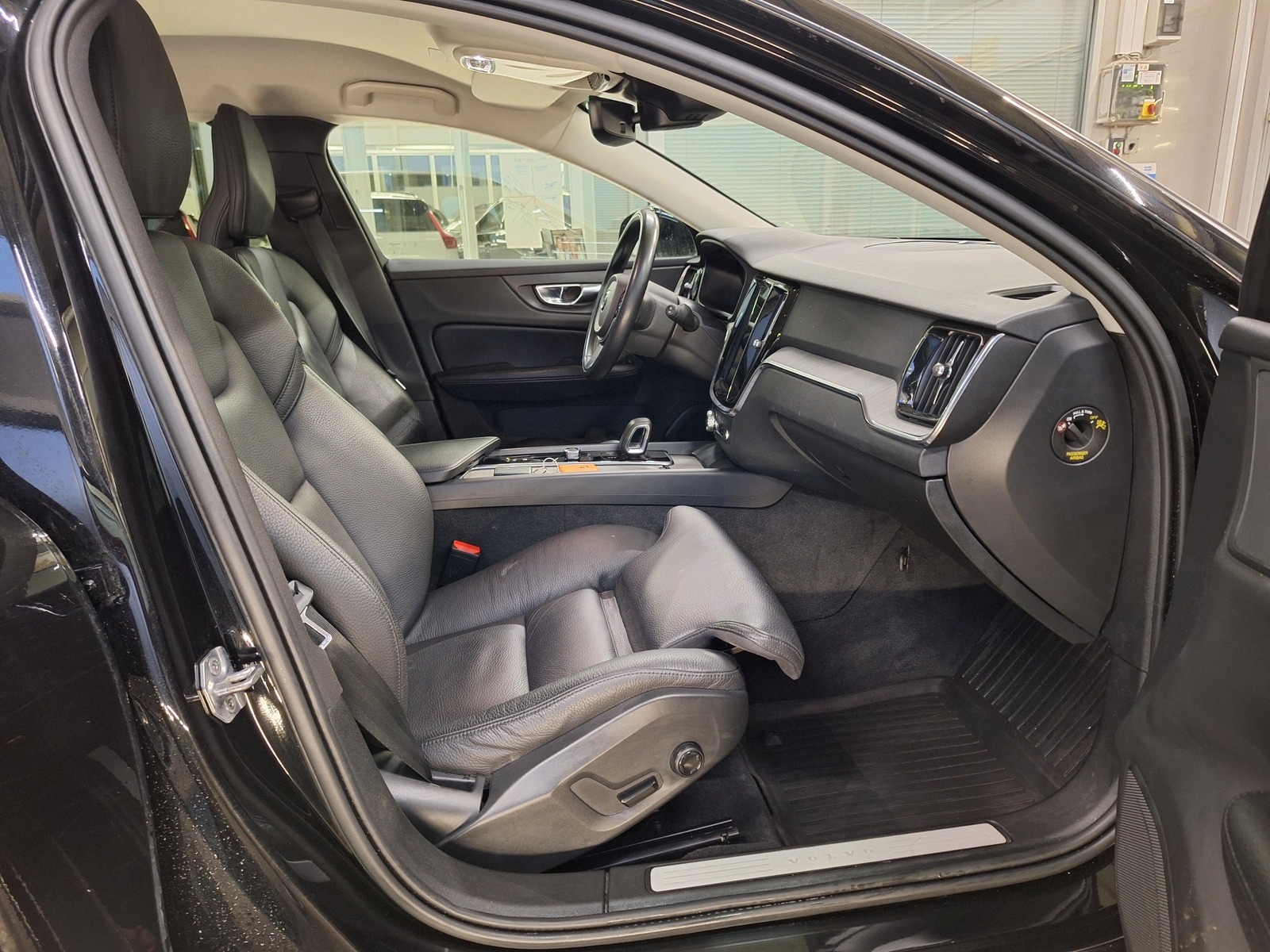 Volvo V60 Cross Country 2022