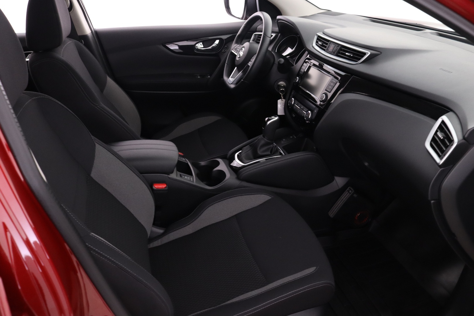 NISSAN Qashqai 17