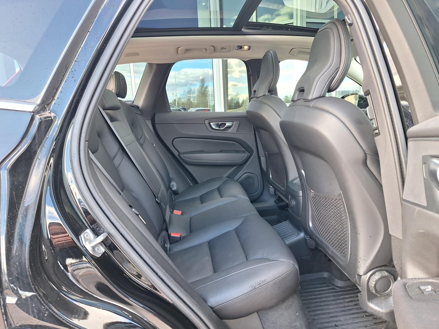 VOLVO XC60 2021