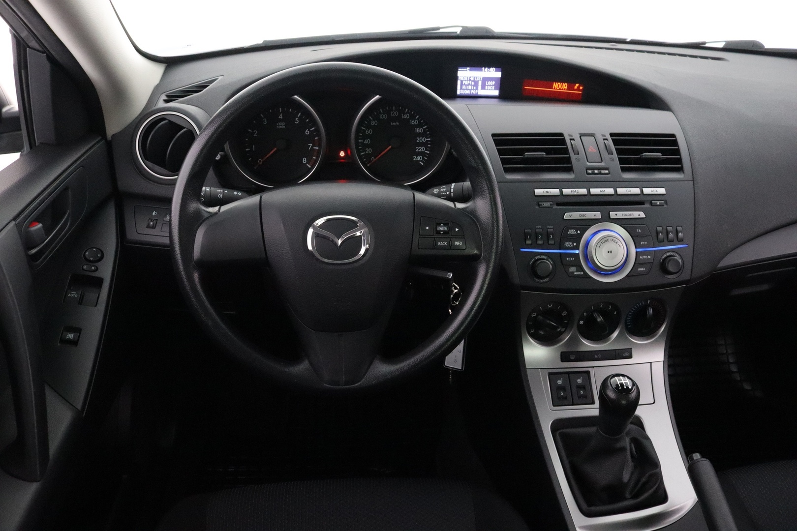 MAZDA Mazda3 15