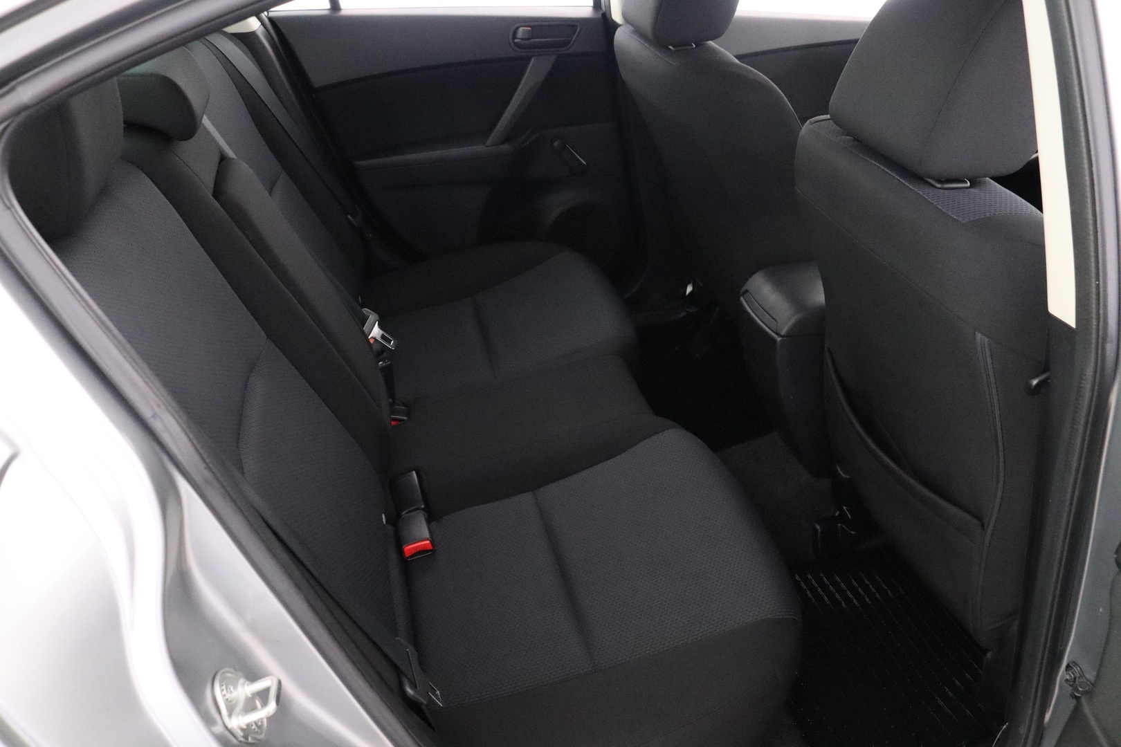 MAZDA Mazda3 16