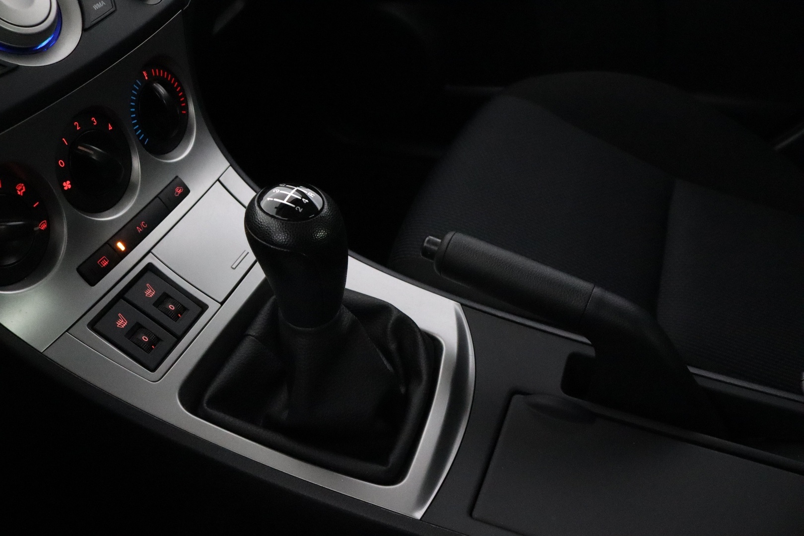MAZDA Mazda3 26