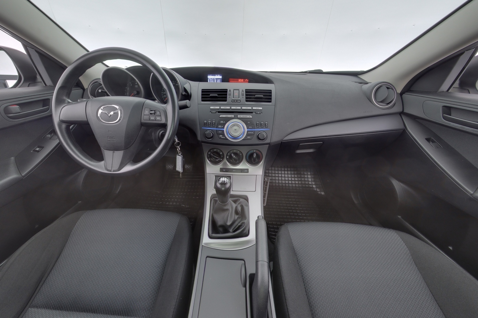 MAZDA Mazda3 9