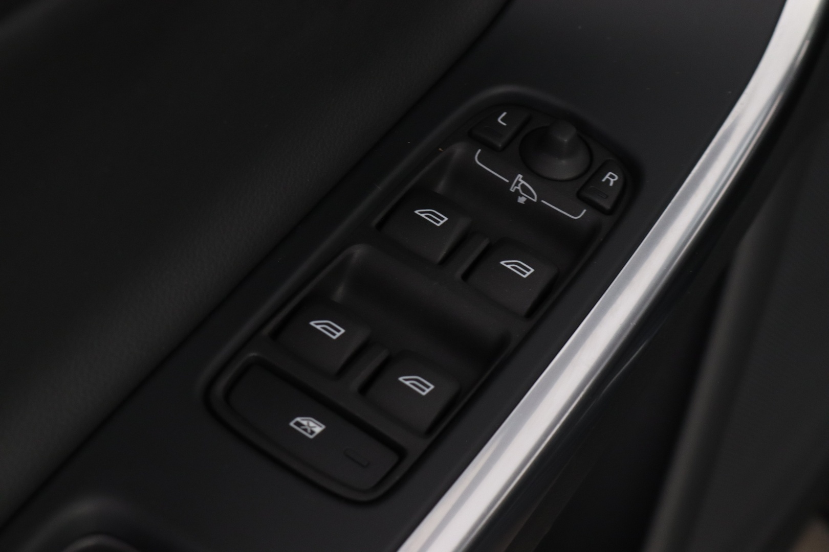 VOLVO V60 2017