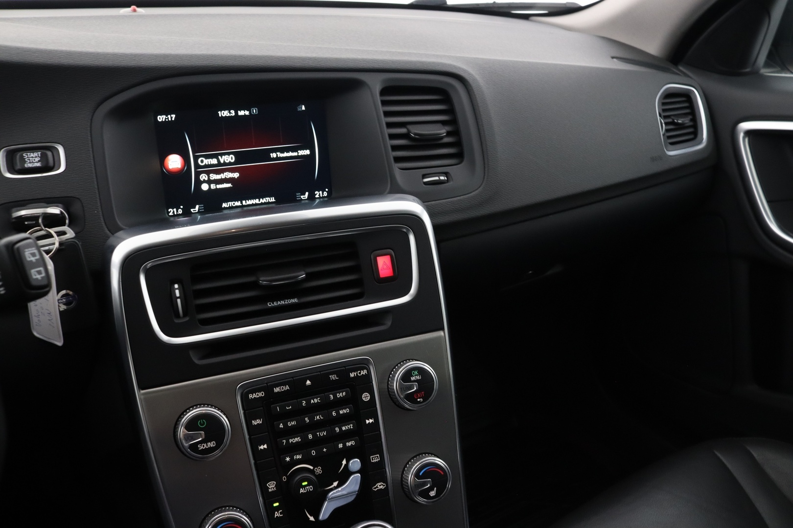 VOLVO V60 2017