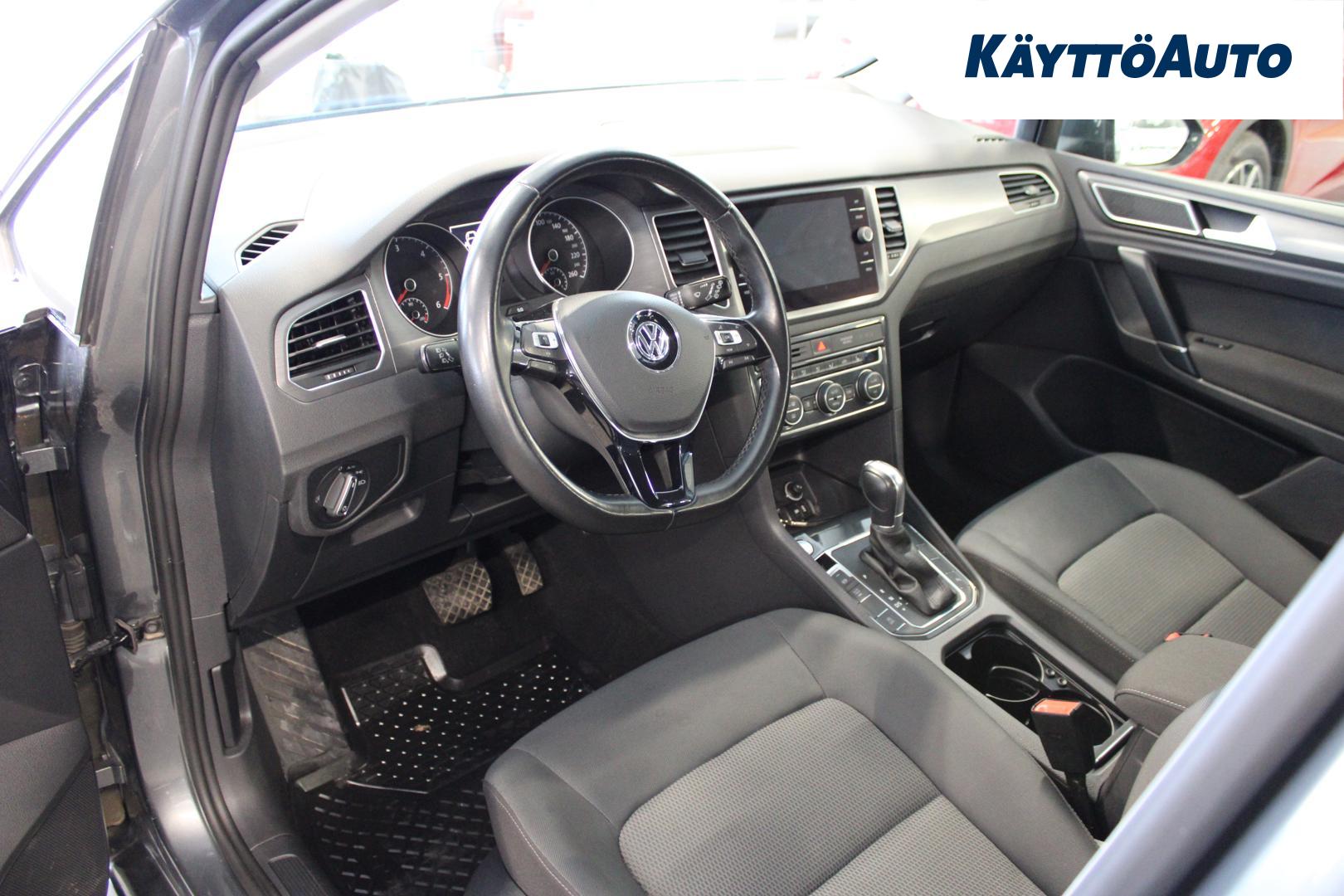 VOLKSWAGEN GOLF SPORTSVAN 2018