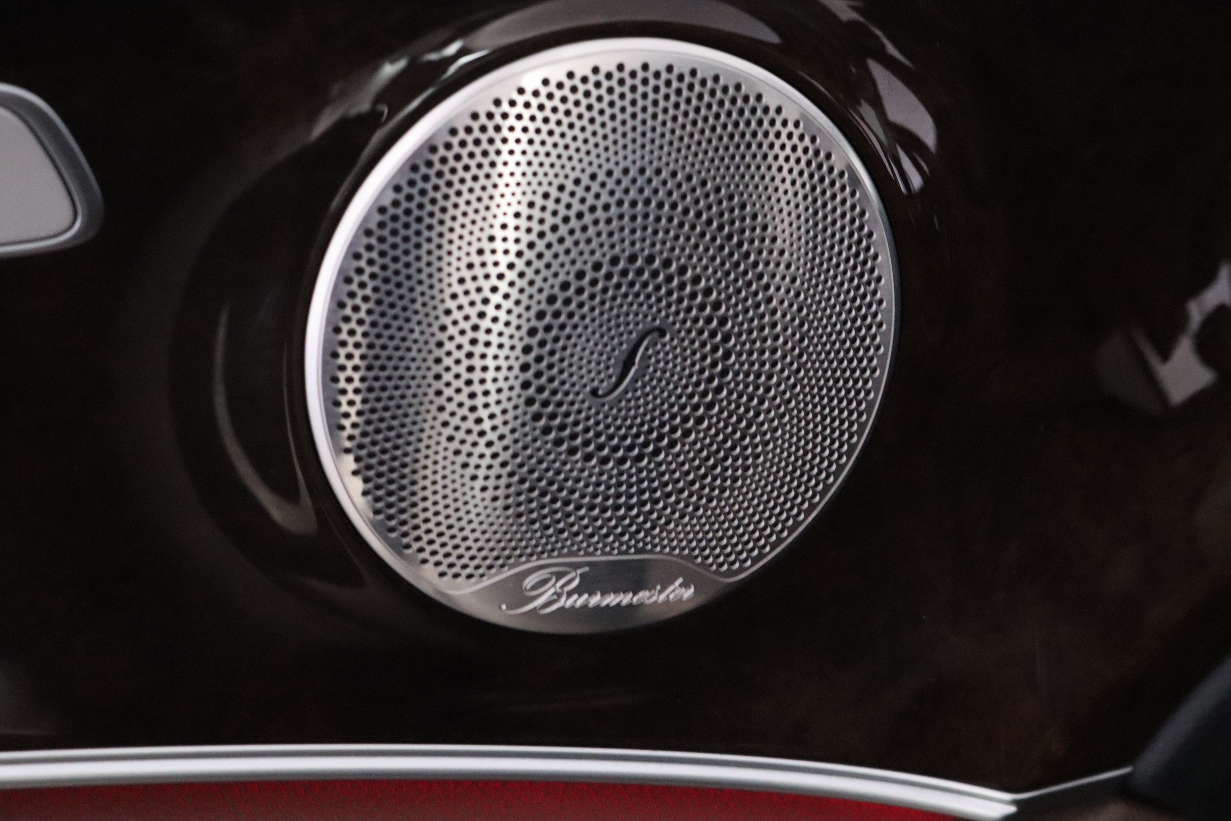 MERCEDES-BENZ E 2022