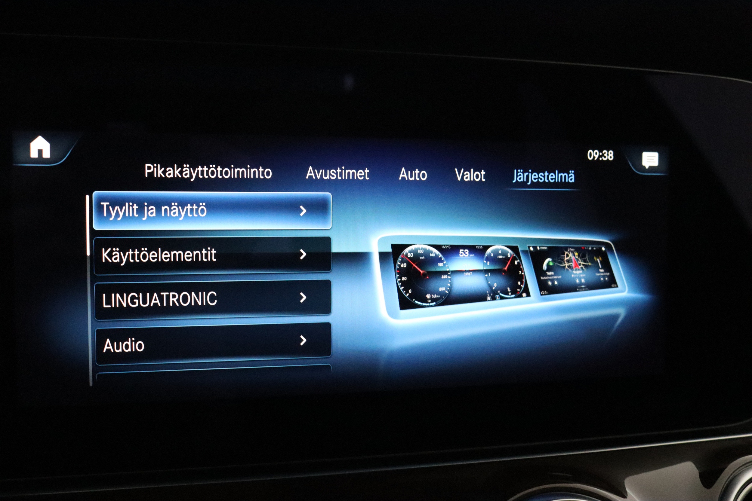 MERCEDES-BENZ E 2022