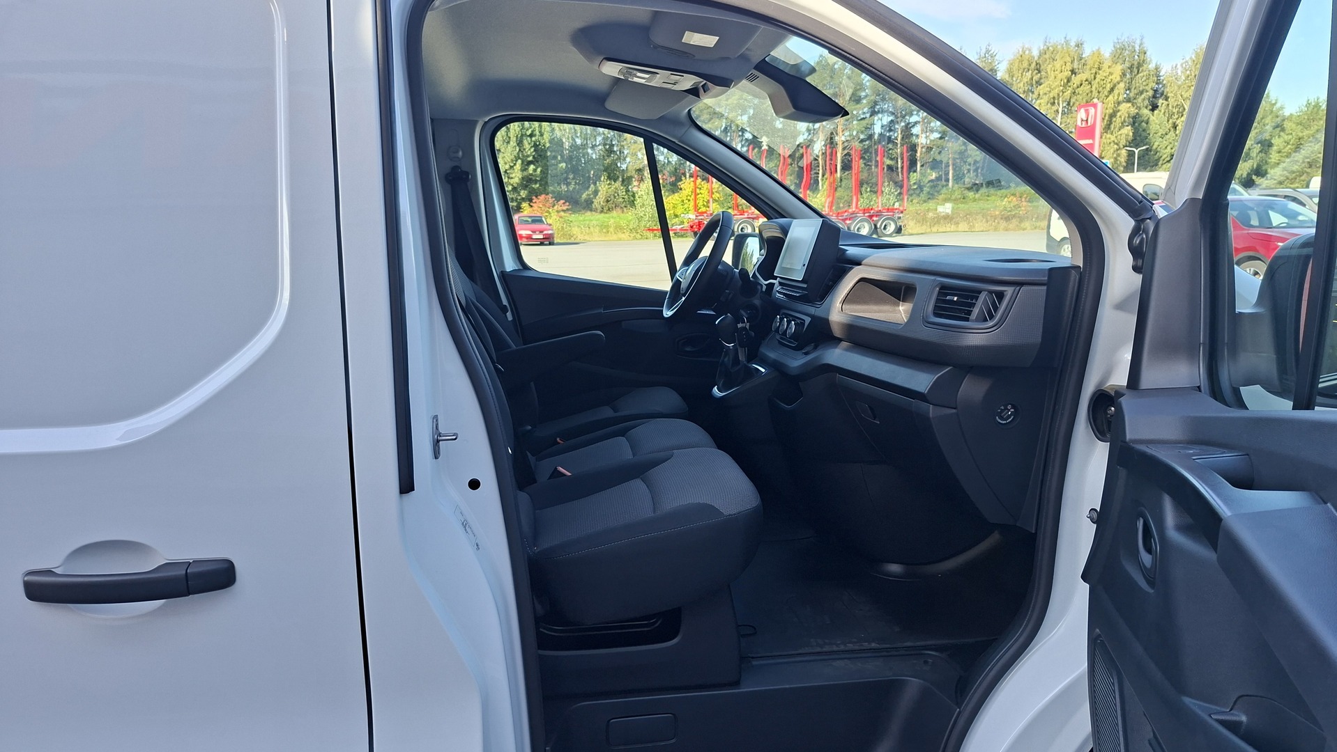 RENAULT Trafic 7