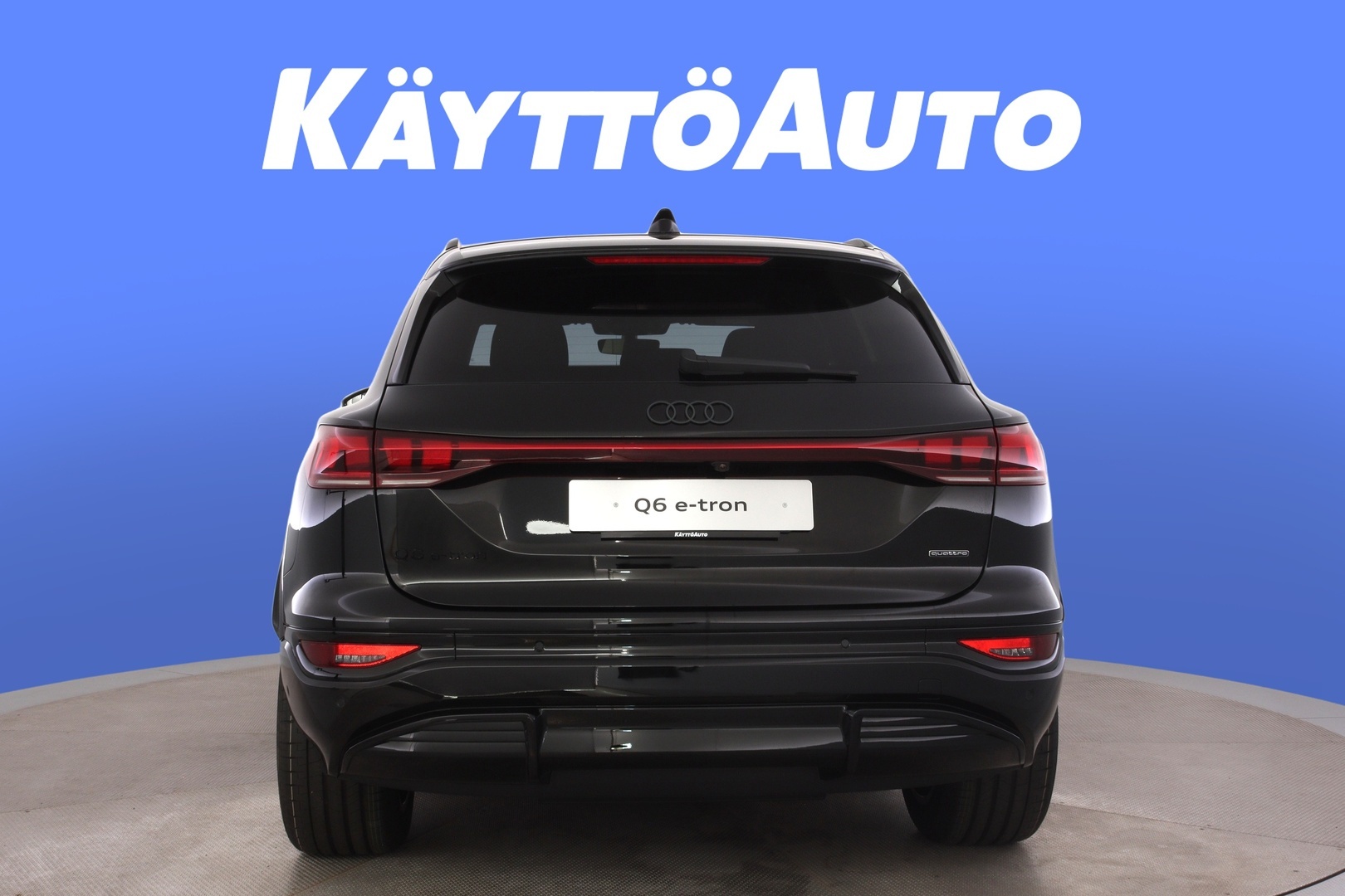 AUDI Q6 e-tron 4