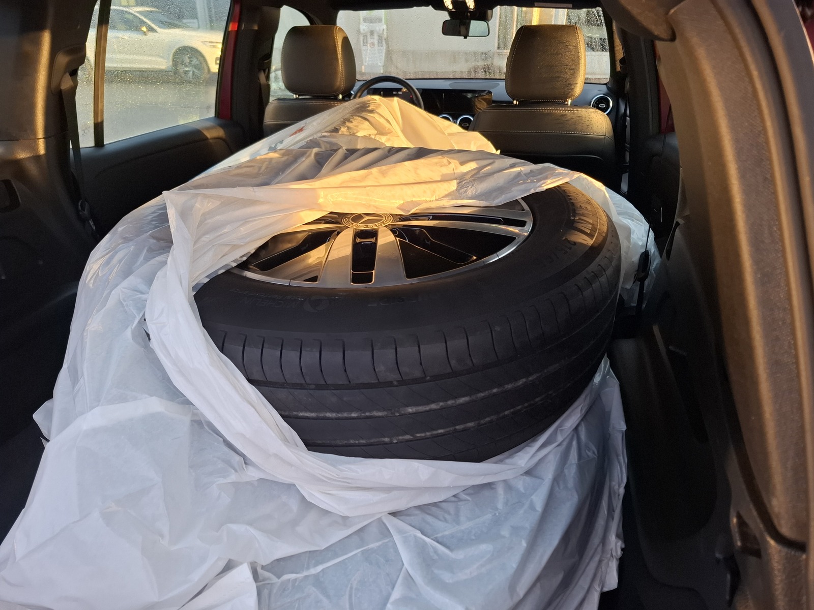 Mercedes-Benz GLB 2021