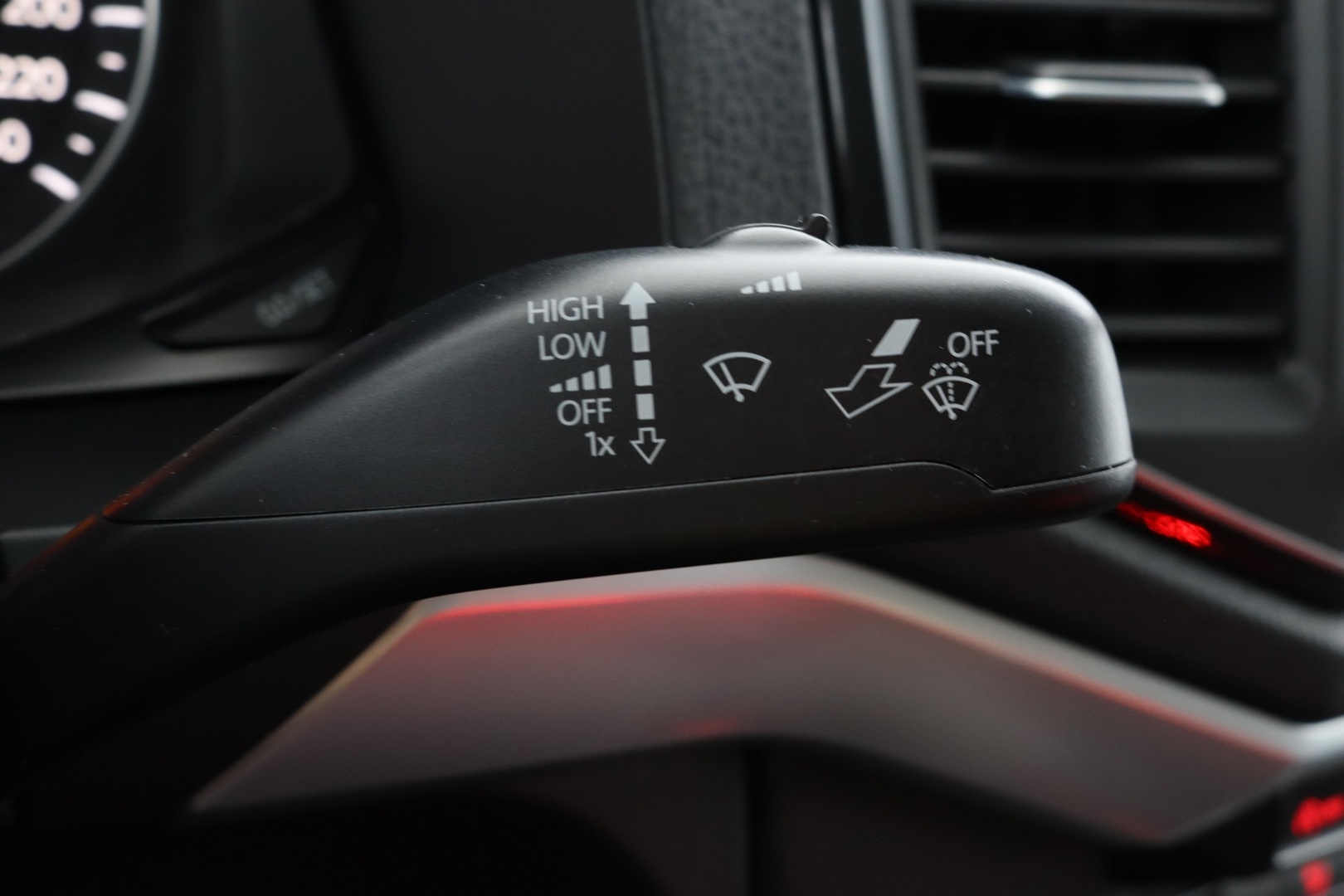 VOLKSWAGEN Amarok 2017