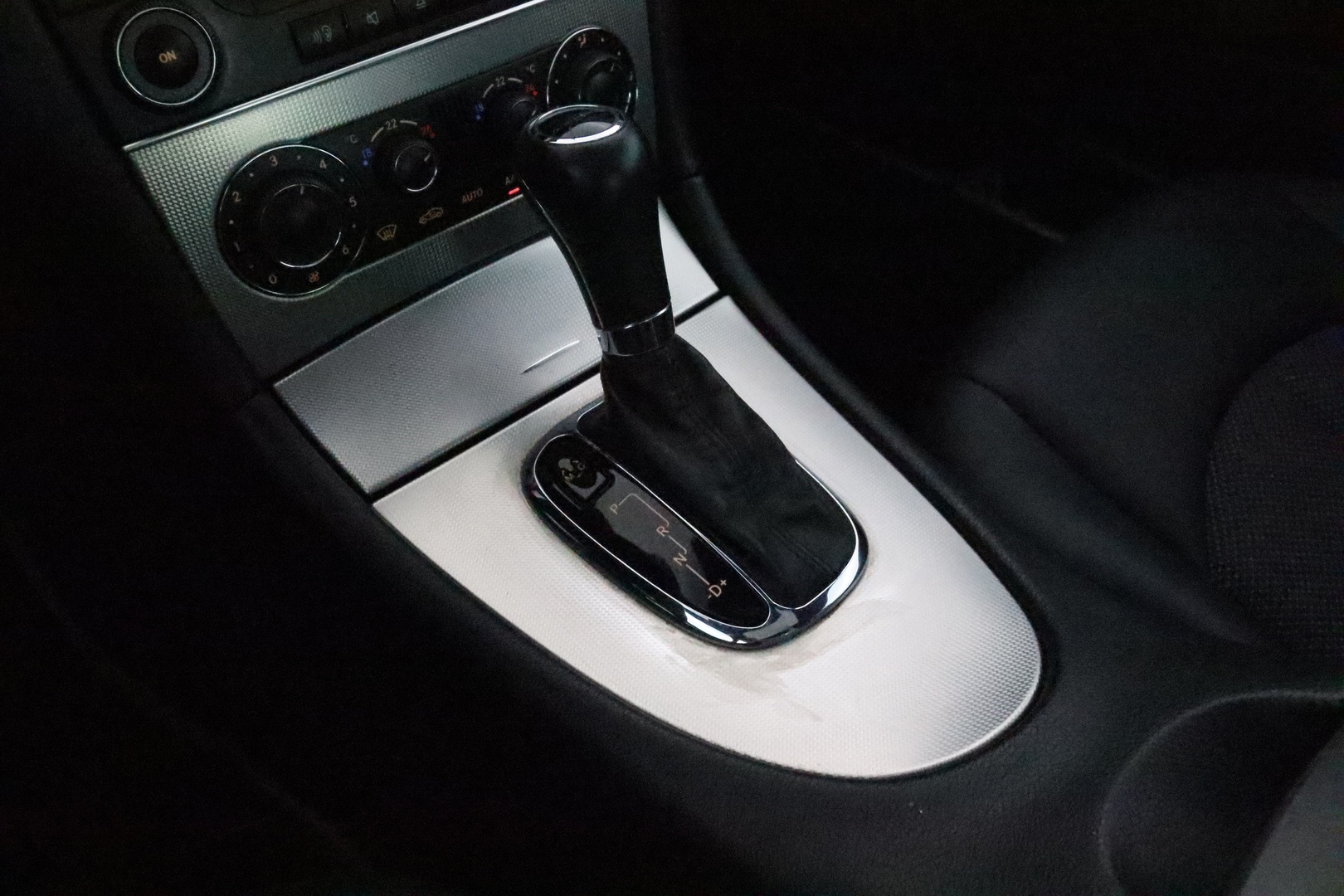 MERCEDES-BENZ CLK 2006