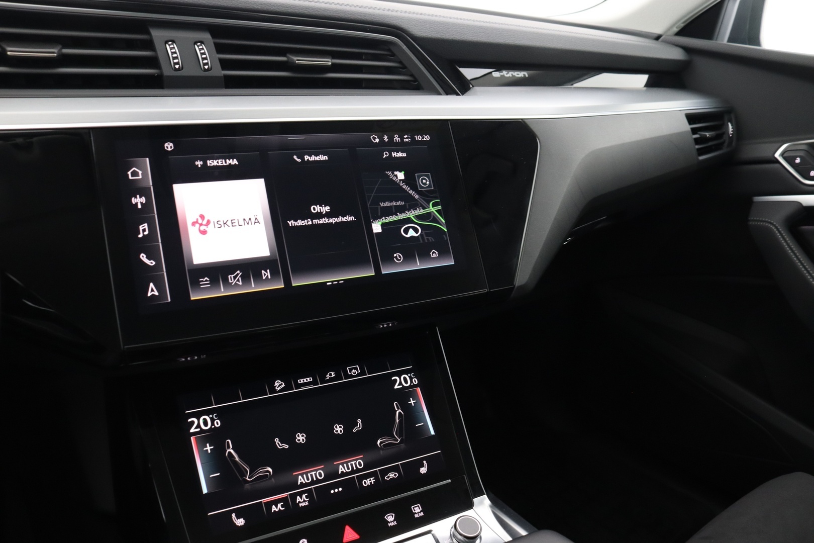 AUDI Q8 e-tron 22