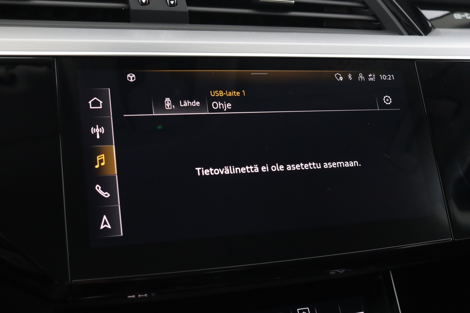 AUDI Q8 e-tron 28