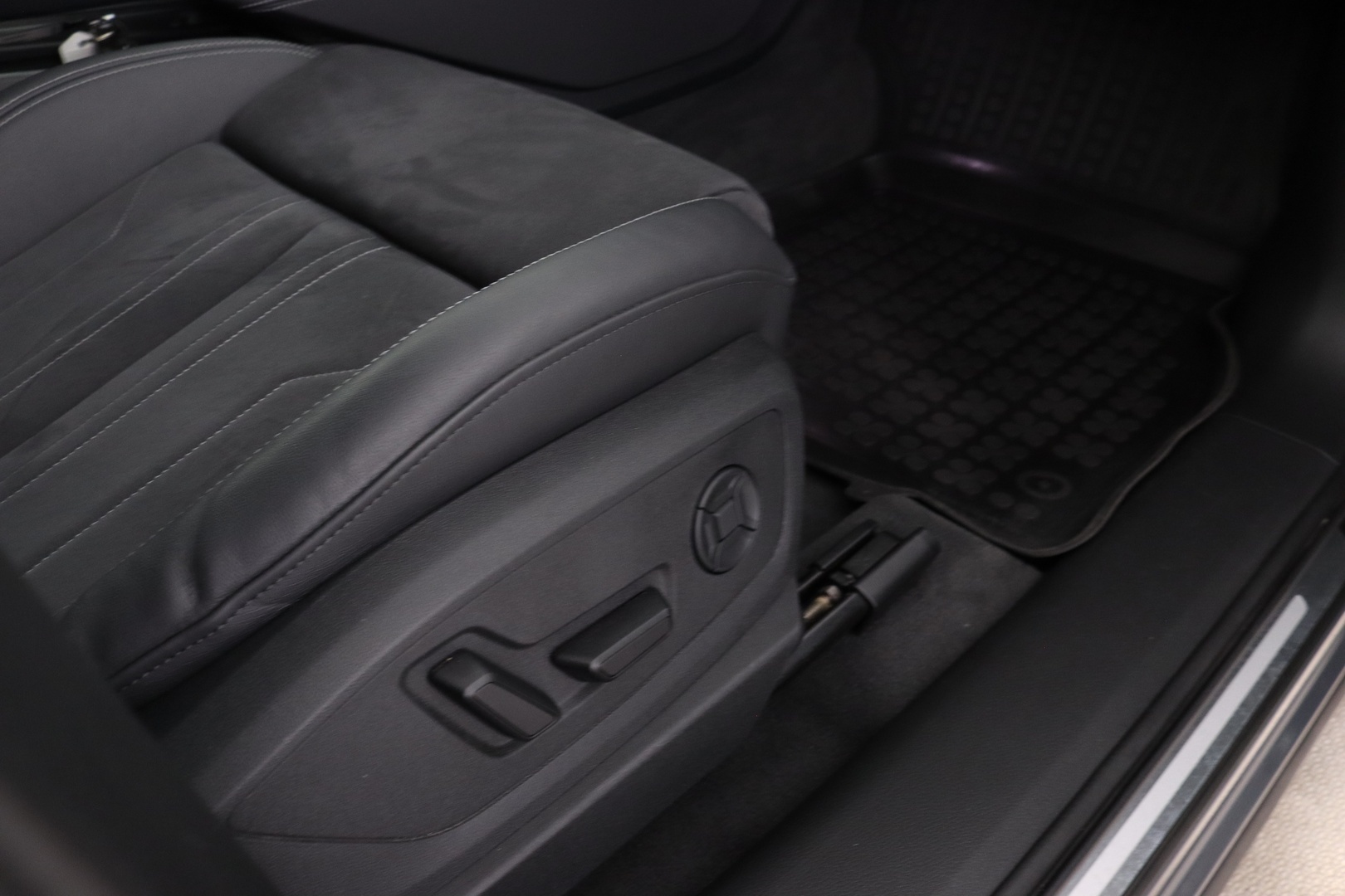 AUDI Q8 e-tron 44