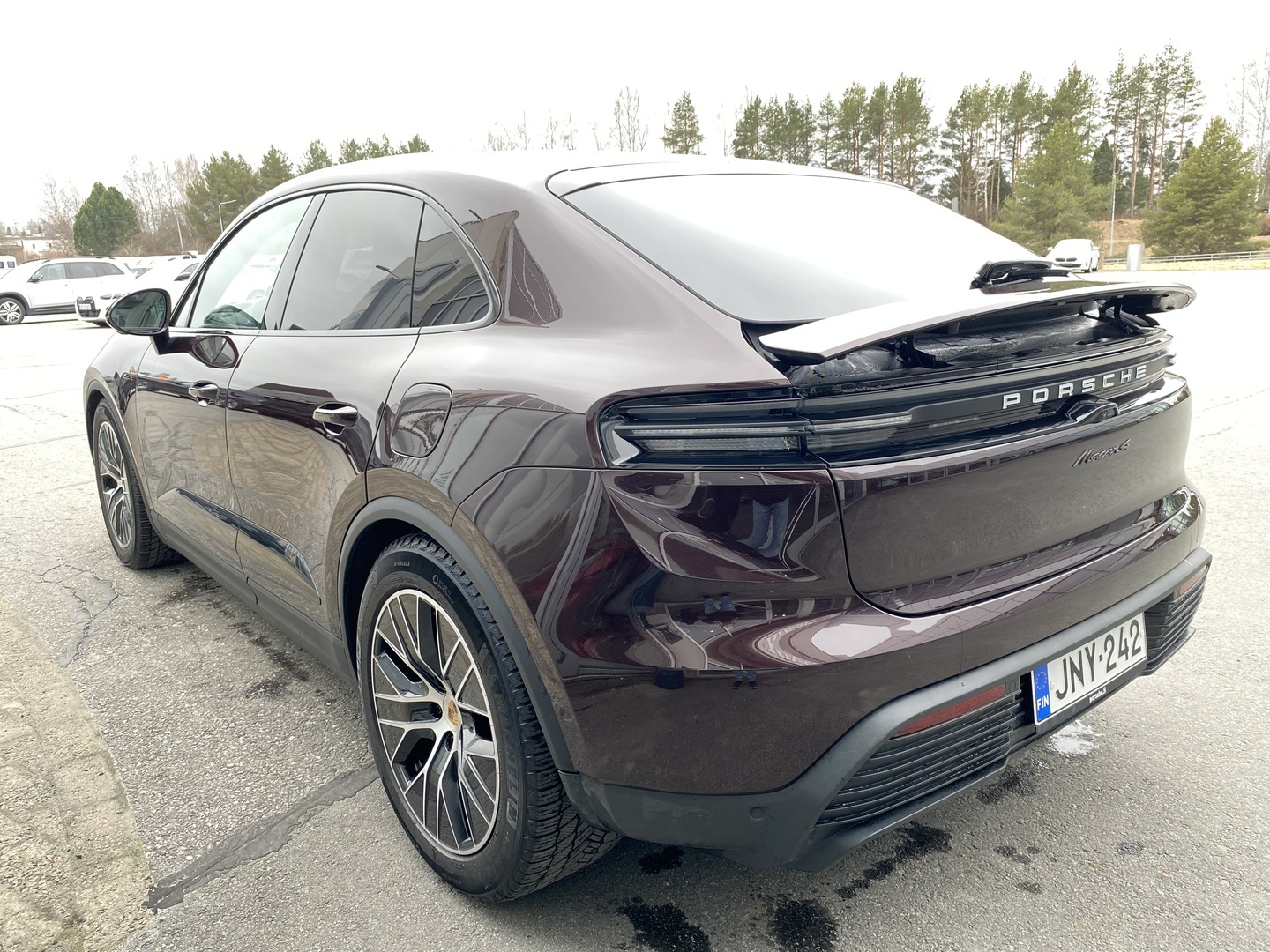 PORSCHE Macan 2025