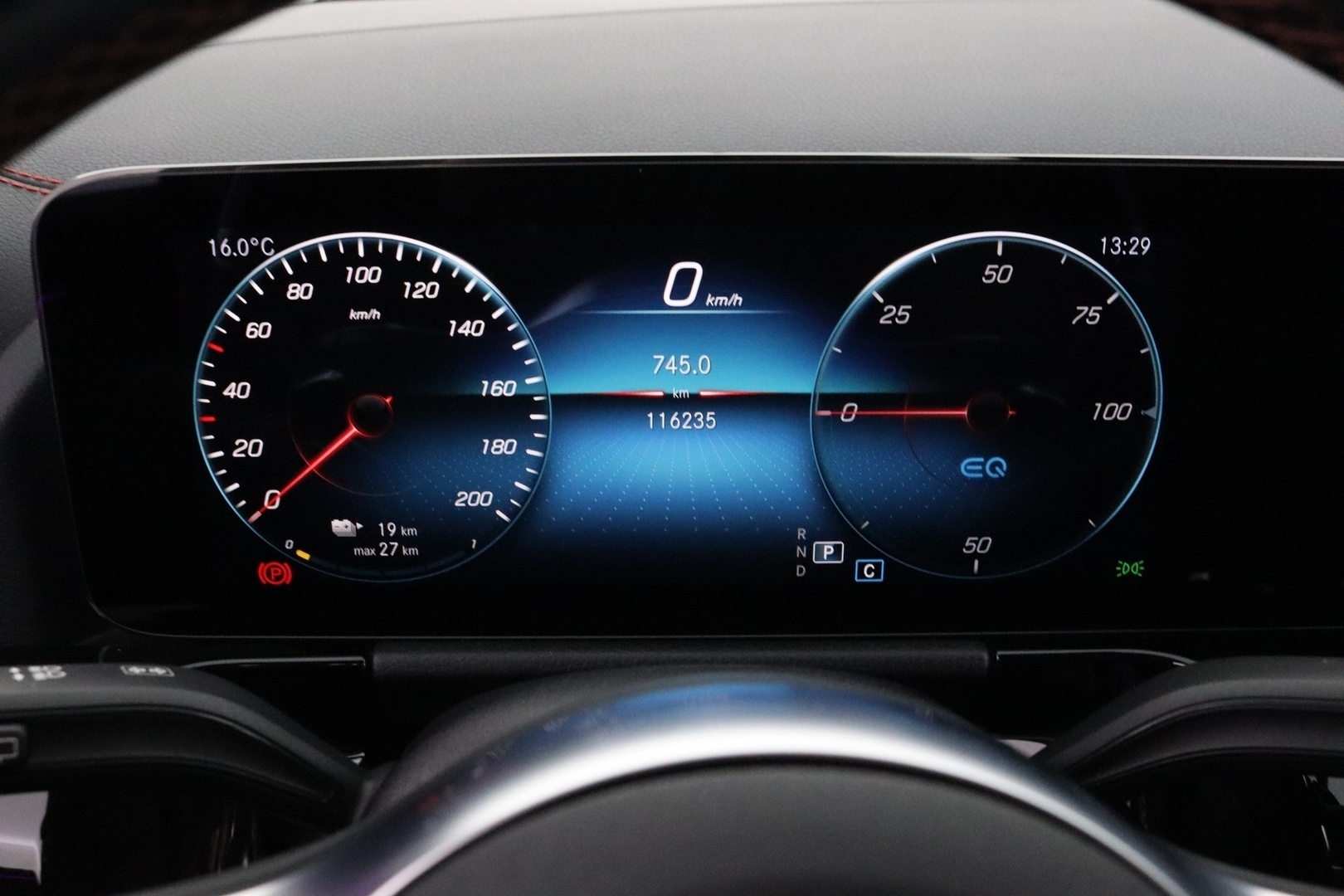 MERCEDES-BENZ EQA 58