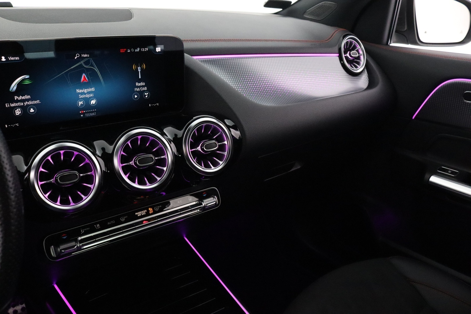 MERCEDES-BENZ EQA 59