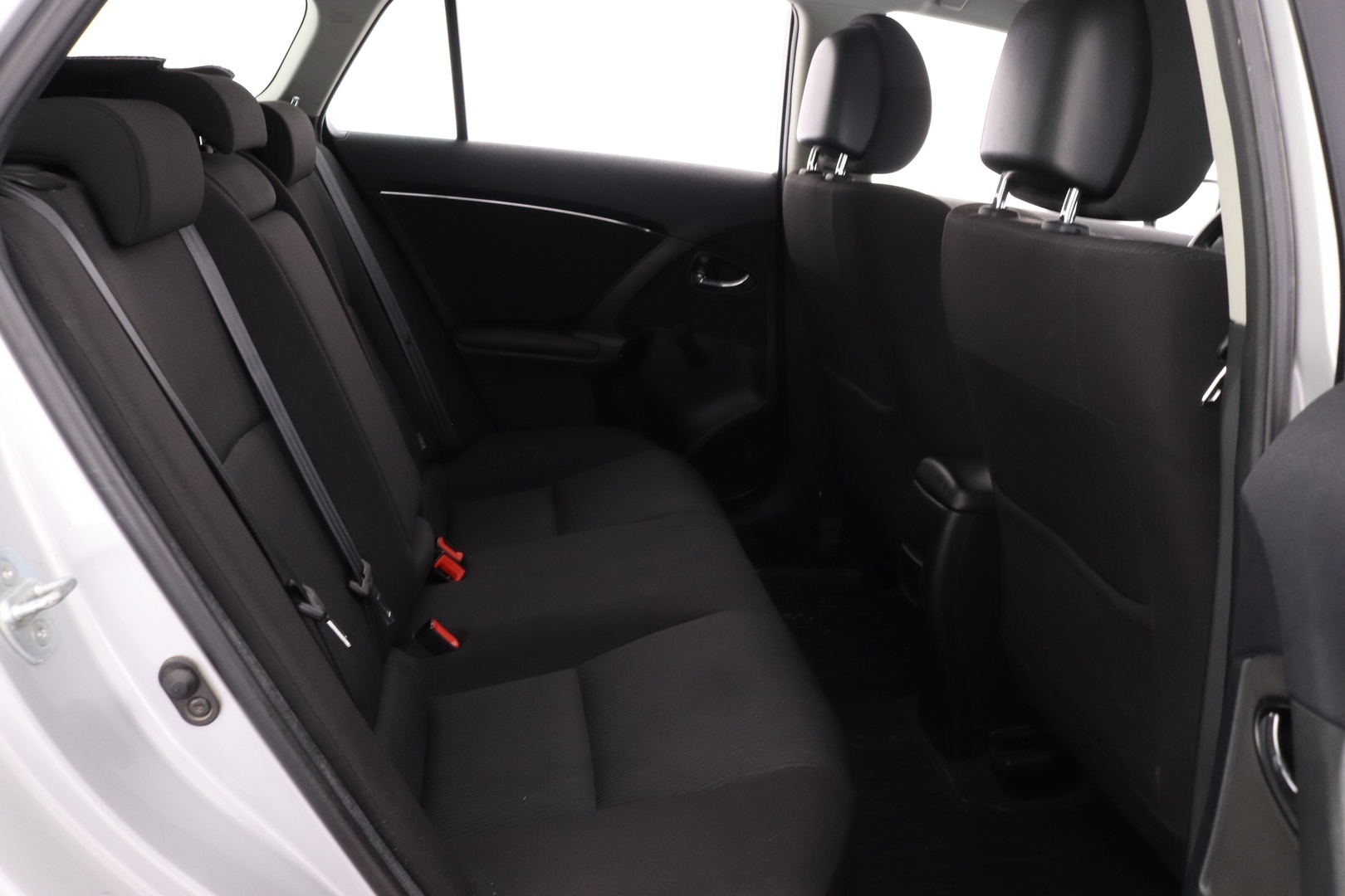 TOYOTA Avensis 2011