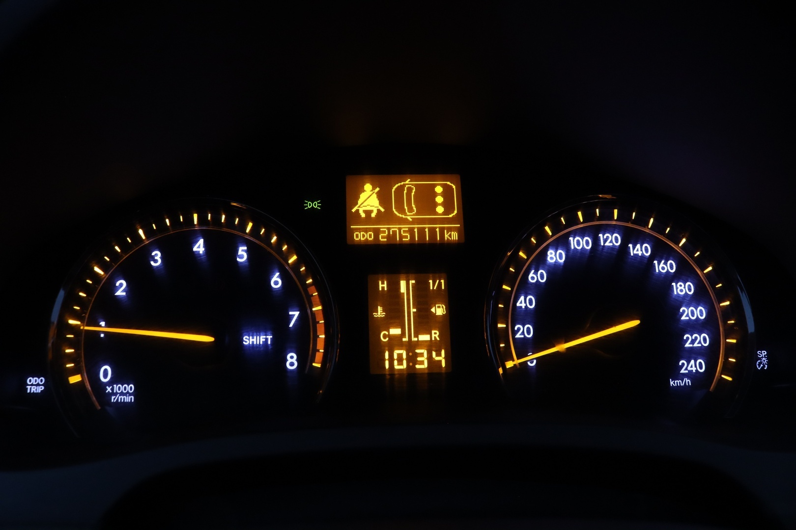 TOYOTA Avensis 2011