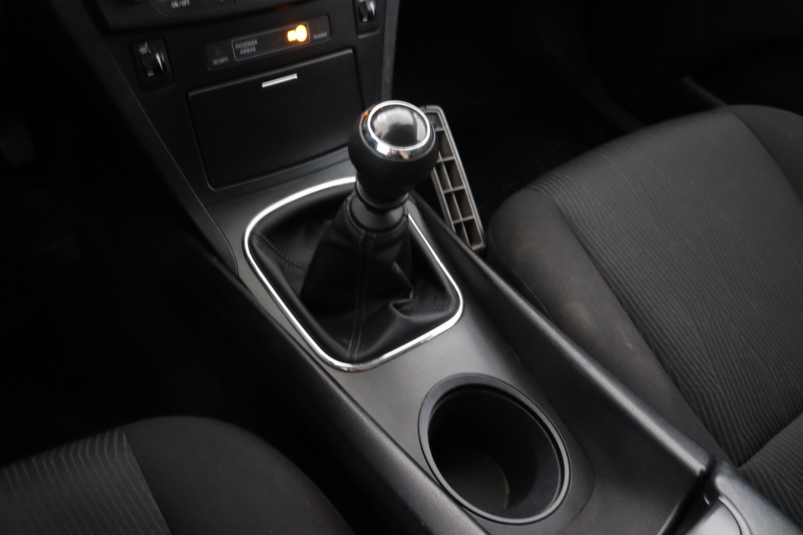 TOYOTA Avensis 2011