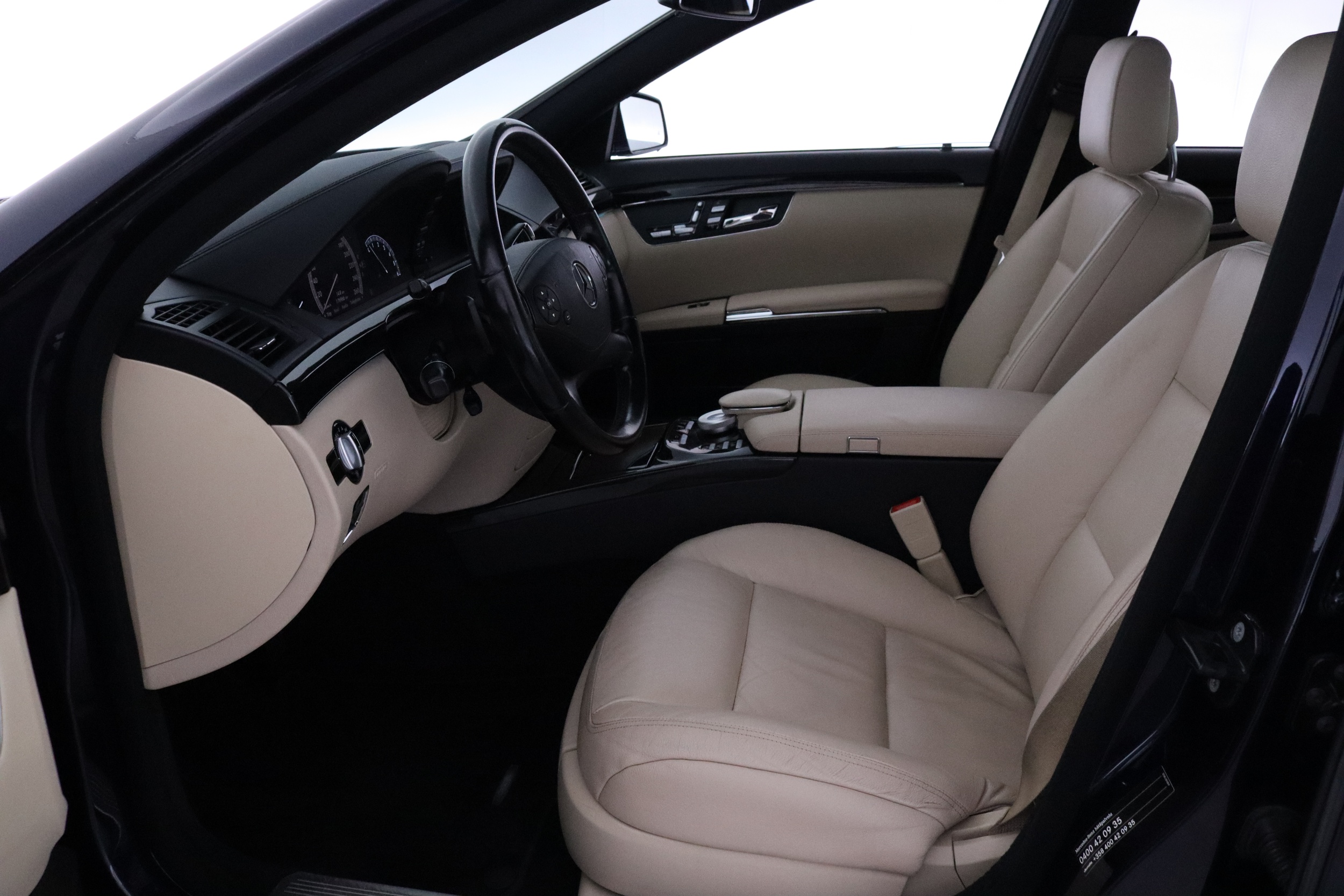 MERCEDES-BENZ S 2013