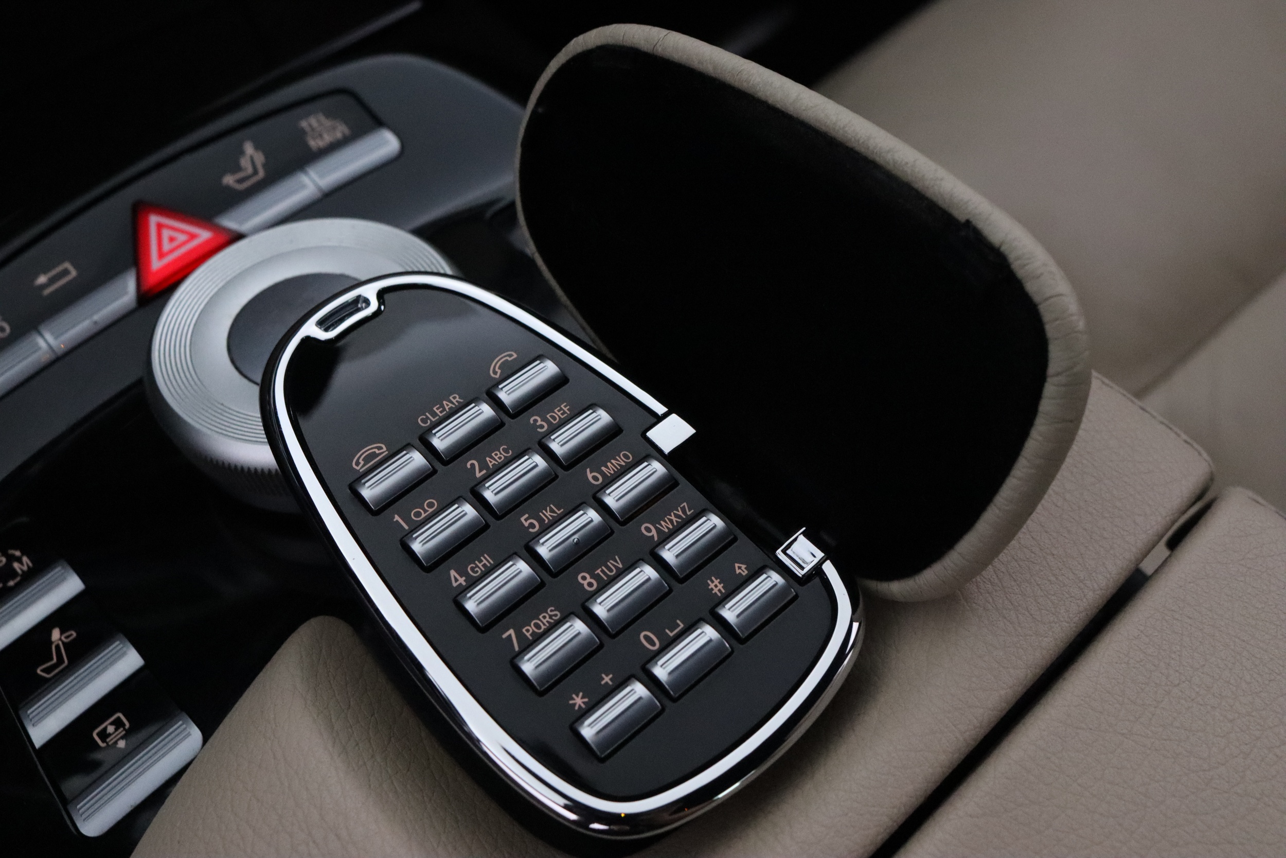 MERCEDES-BENZ S 2013