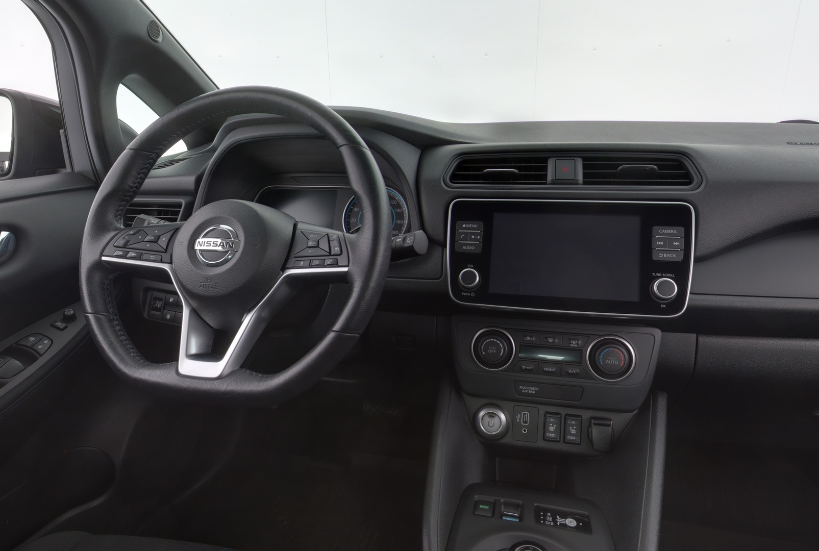 NISSAN Leaf 2021