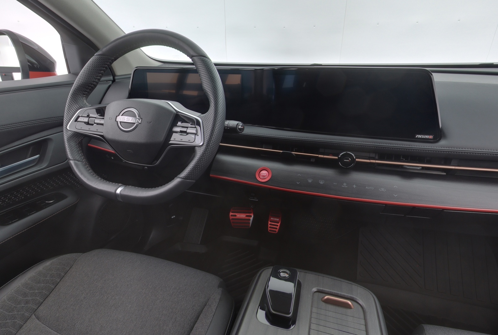 NISSAN Ariya 10