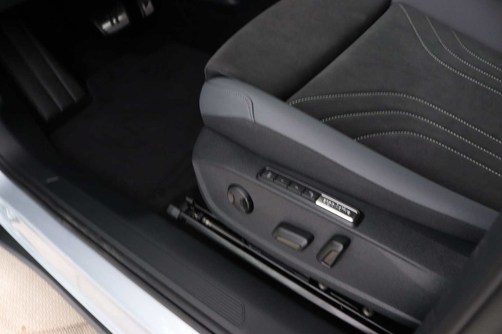VOLKSWAGEN ID.4 2027