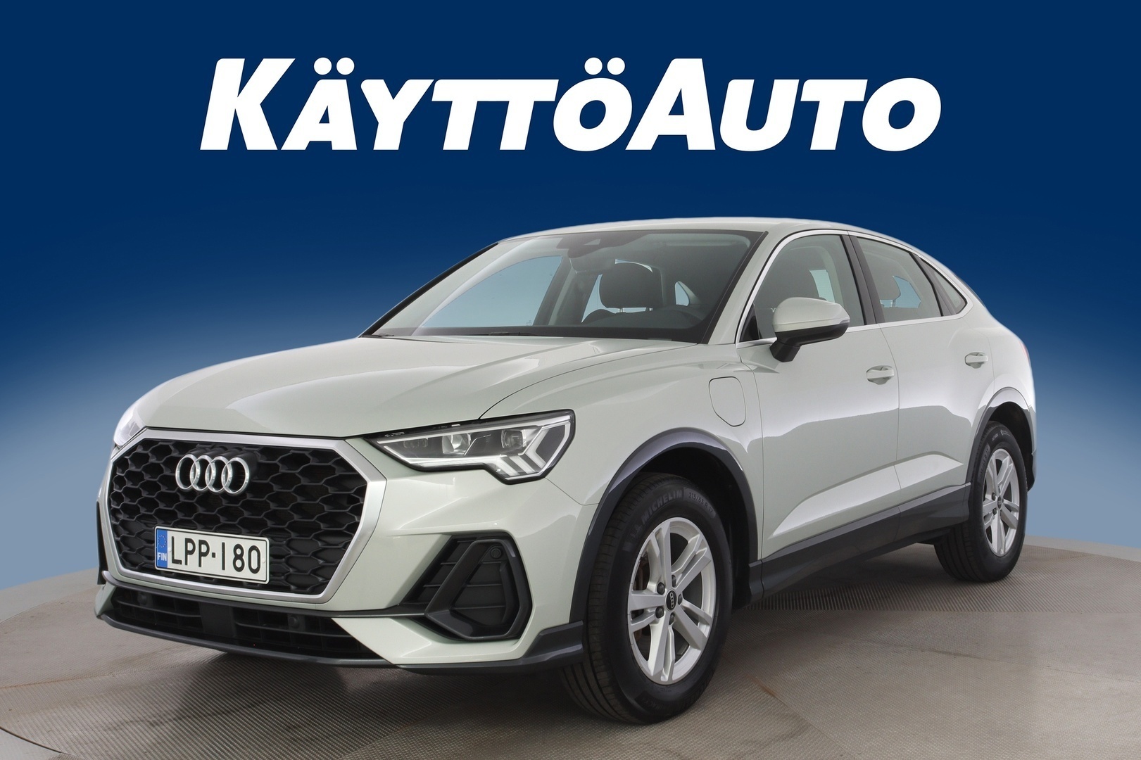 AUDI Q3 1