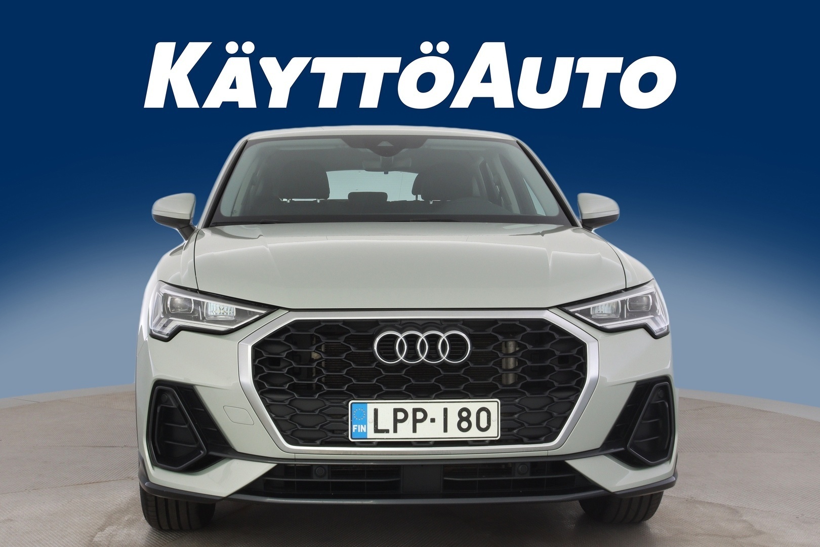 AUDI Q3 10