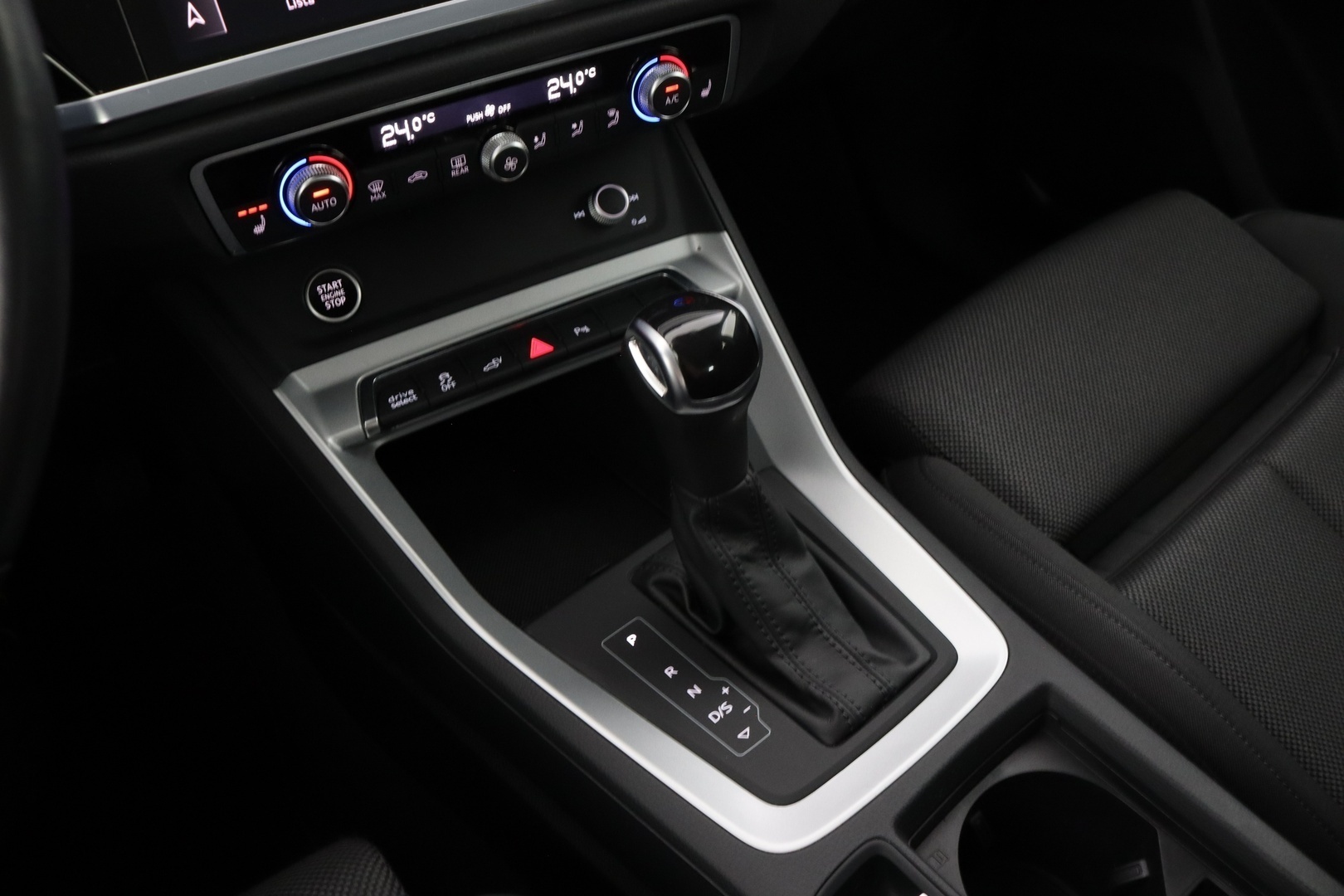 AUDI Q3 32