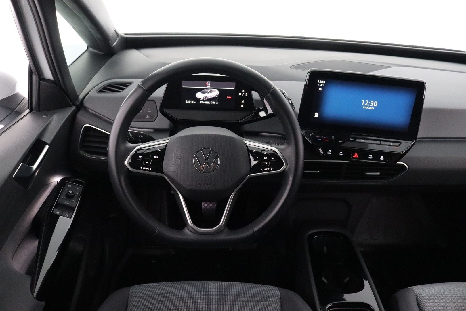 VOLKSWAGEN ID.3 17