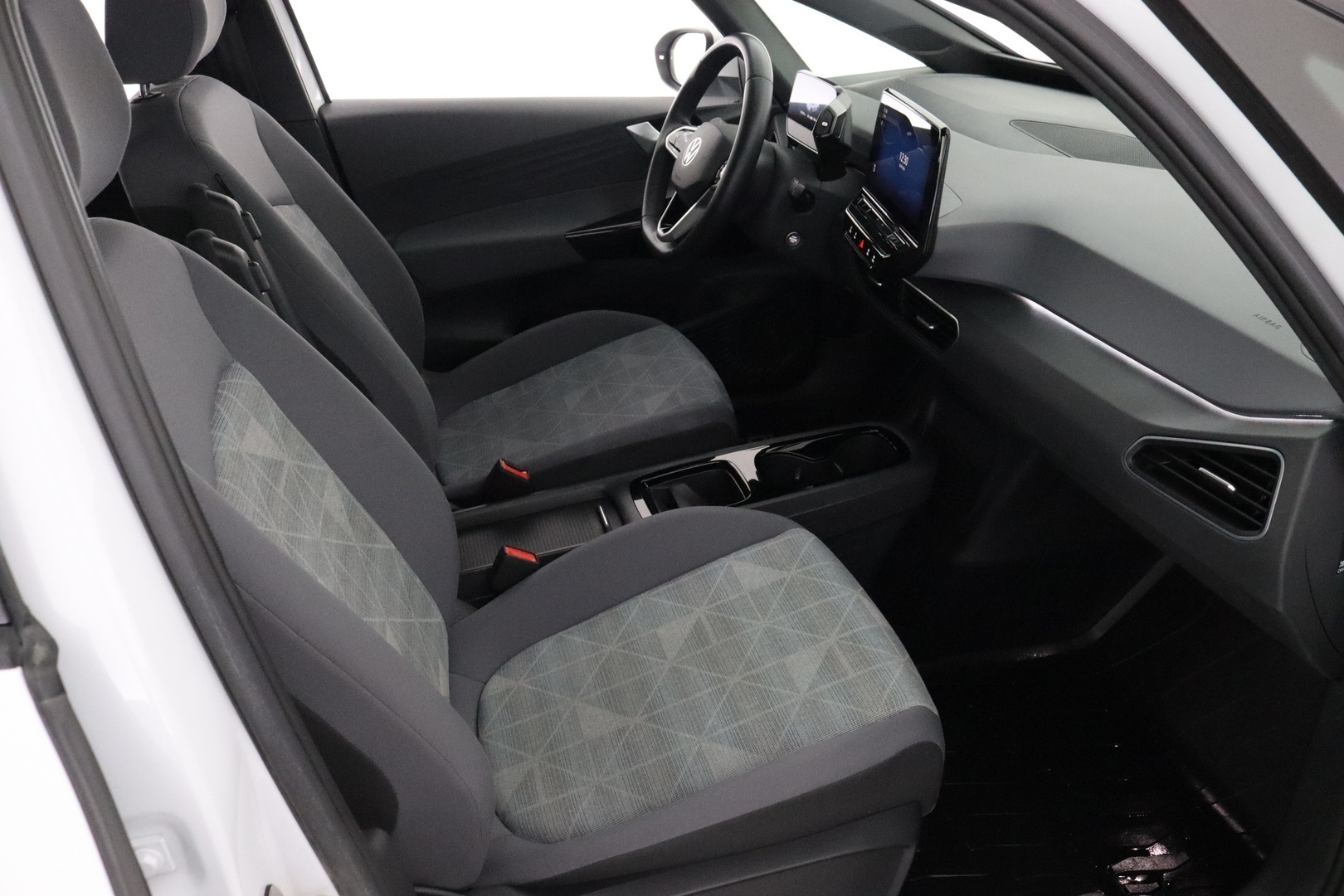 VOLKSWAGEN ID.3 19