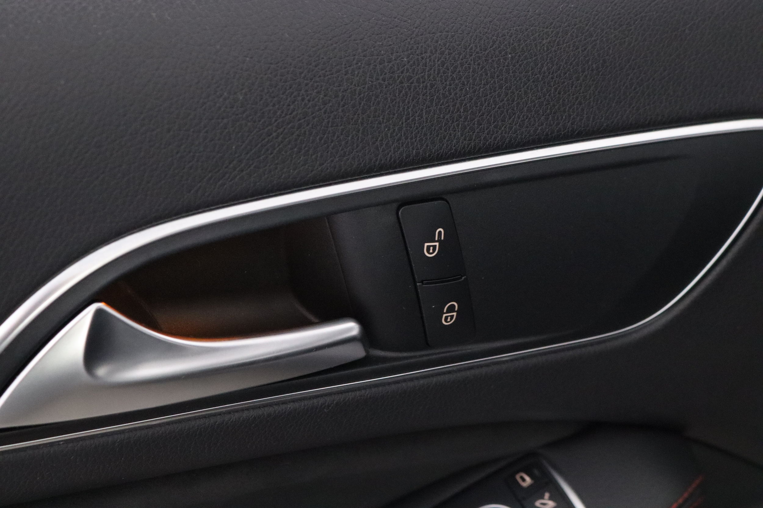 MERCEDES-BENZ GLA 2015