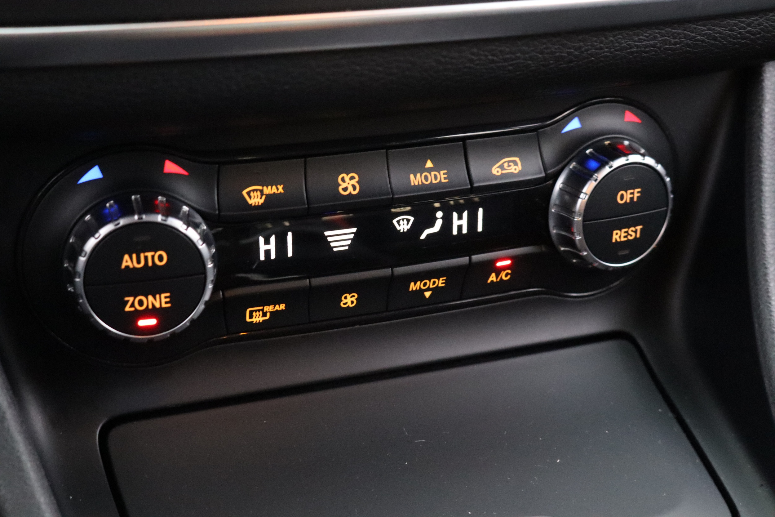 MERCEDES-BENZ GLA 2015