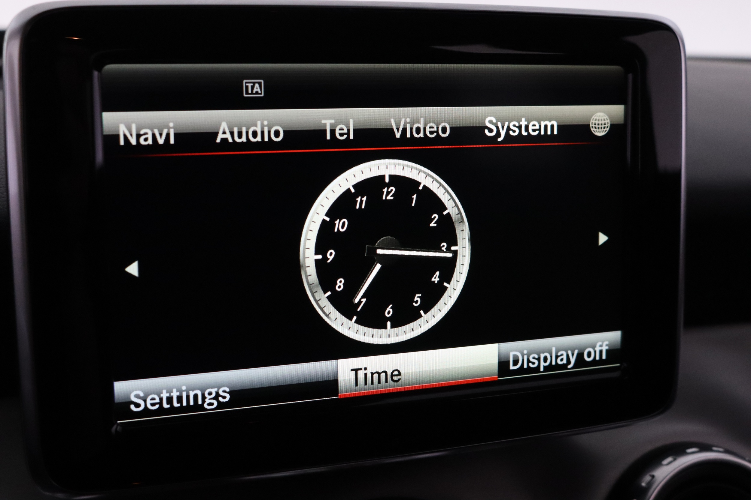 MERCEDES-BENZ GLA 2015