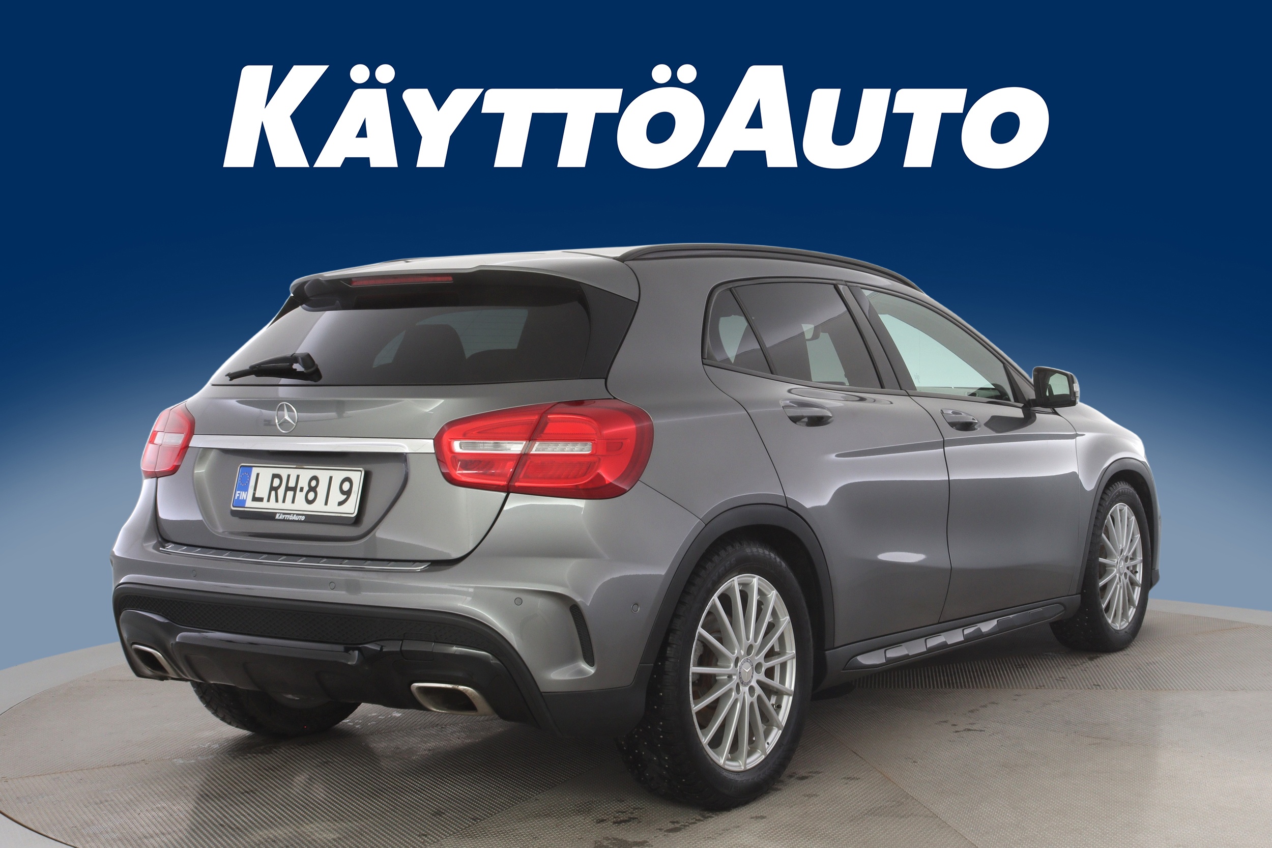 MERCEDES-BENZ GLA 2015